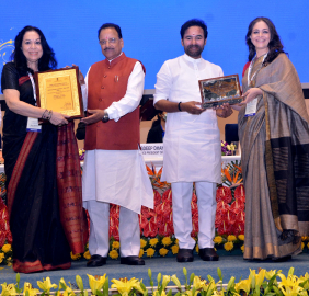 Outshining the Travel Industry yet again !!