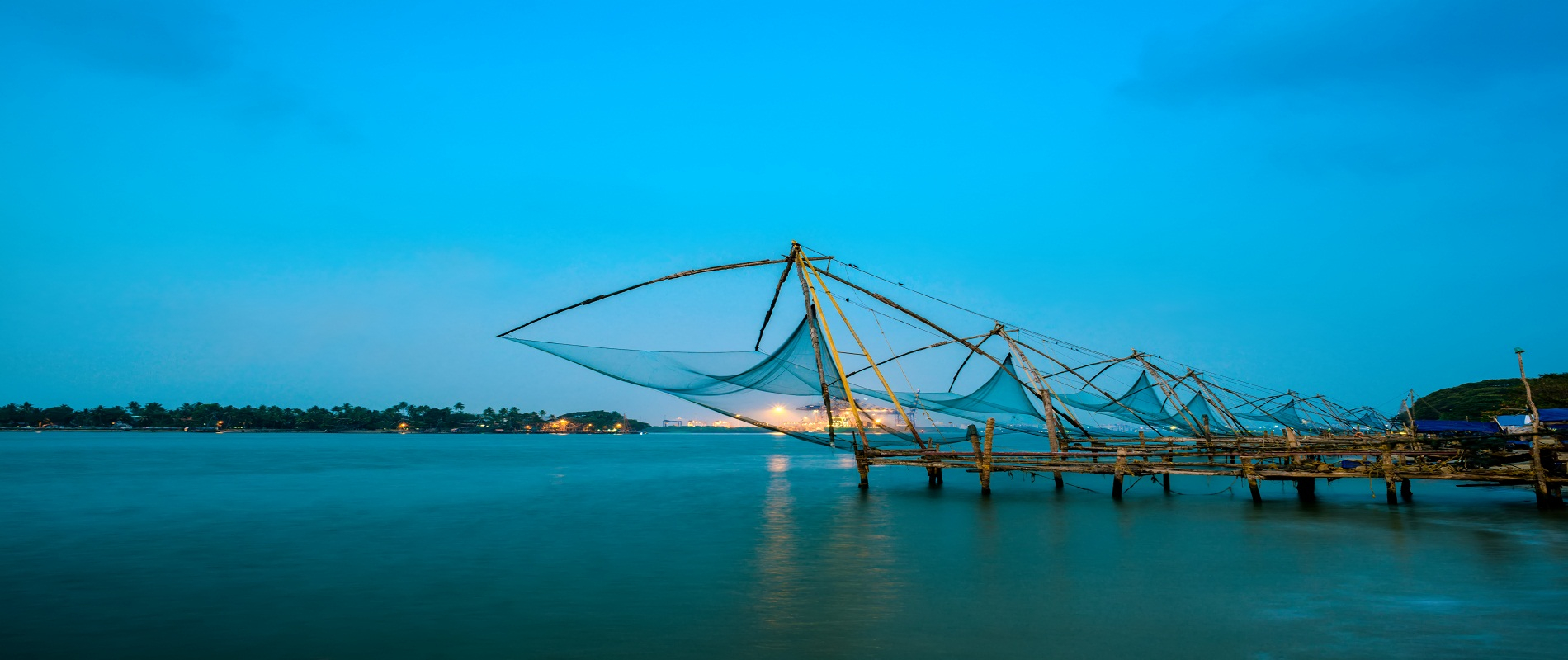 chinese fishing net in kerala  - GeTS Holidays