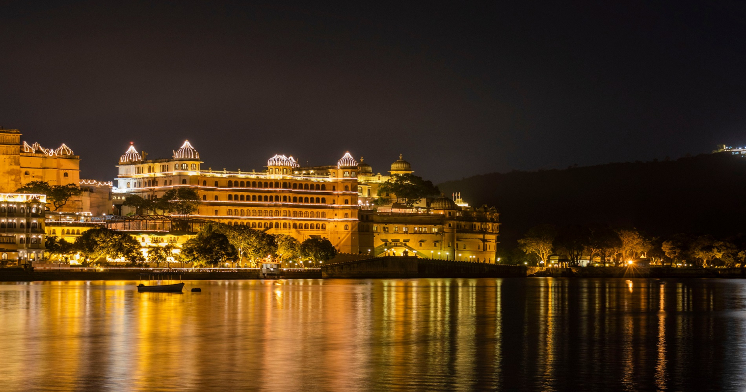 golden triangle tour with diwali in jaipur