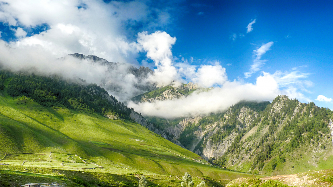 Kashmir - Heaven On Earth