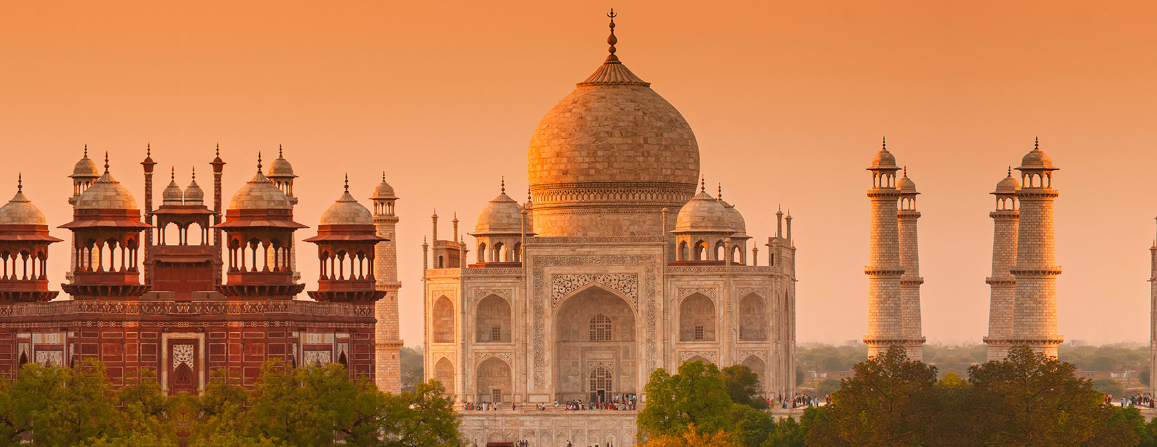 Same Day Tour to Taj Mahal at Agra from Mumbai